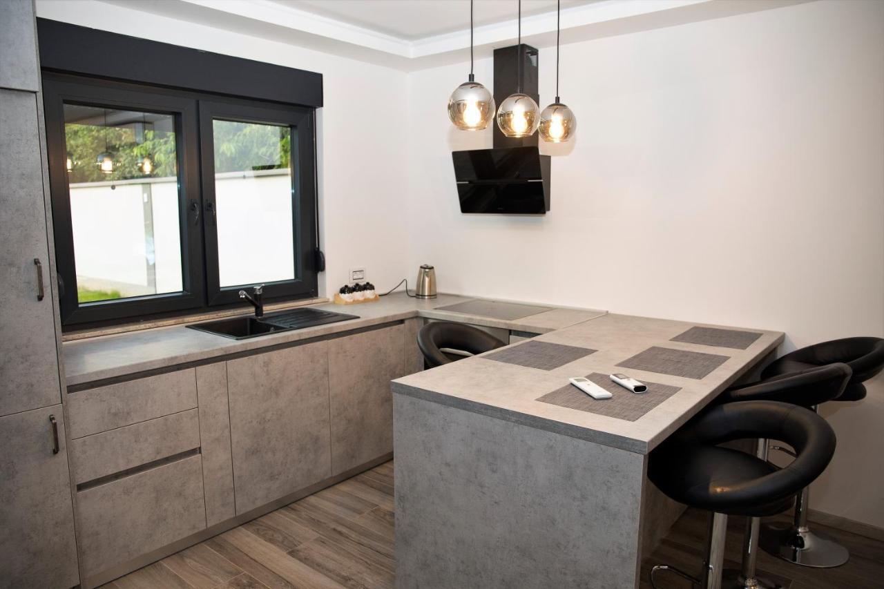 Luxury Villa Magic Kosor エクステリア 写真